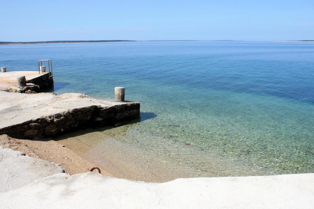 Apartments With A Parking Space Mandre, Pag - 18748 Колан Экстерьер фото