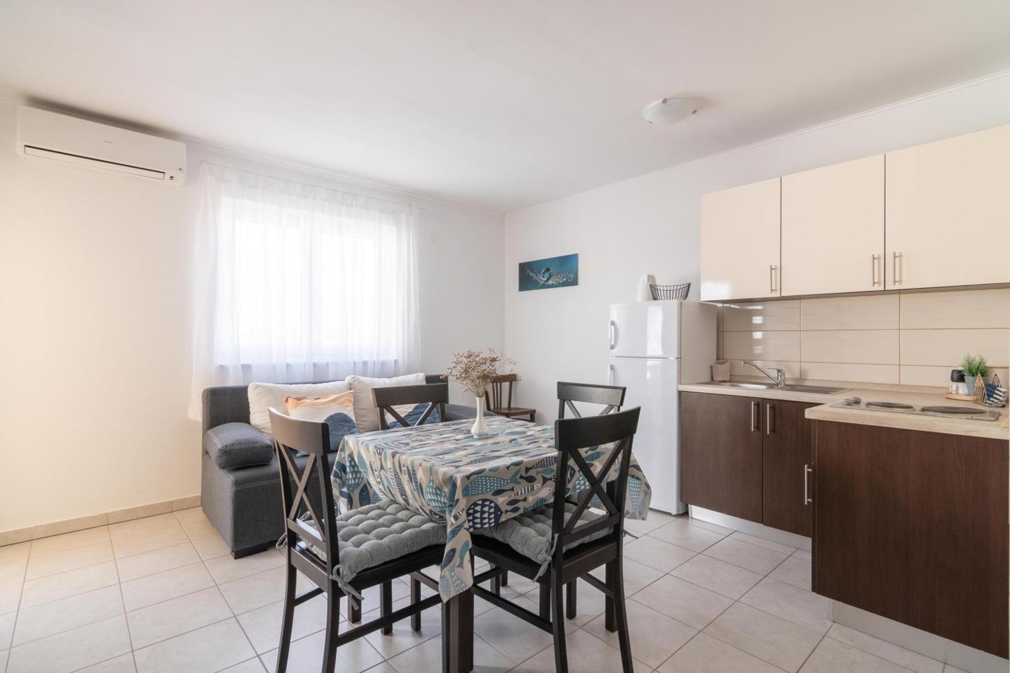 Apartments With A Parking Space Mandre, Pag - 18748 Колан Экстерьер фото