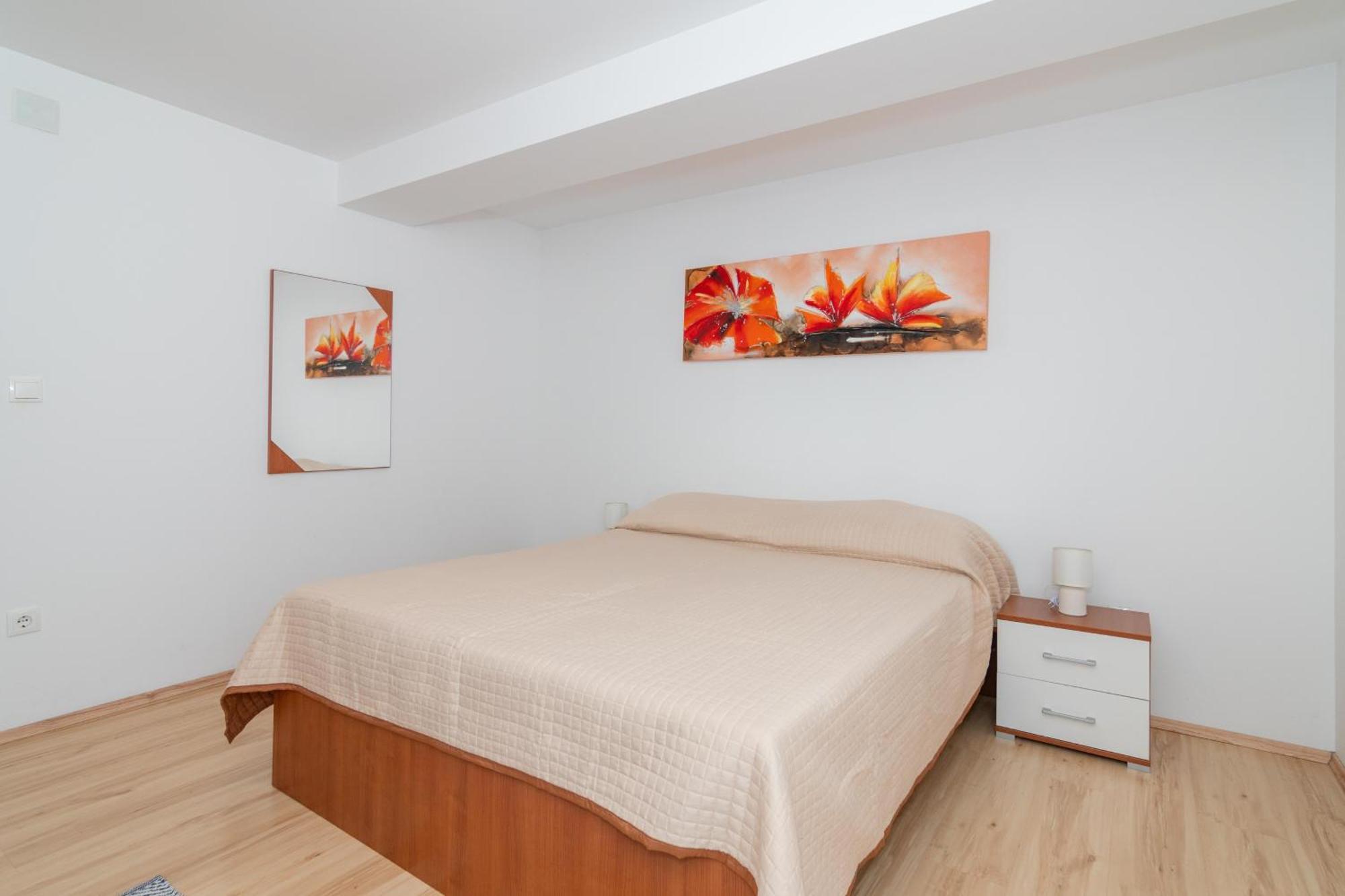 Apartments With A Parking Space Mandre, Pag - 18748 Колан Экстерьер фото