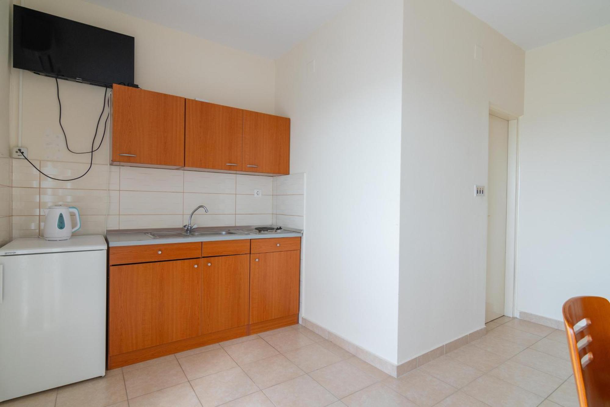 Apartments With A Parking Space Mandre, Pag - 18748 Колан Экстерьер фото