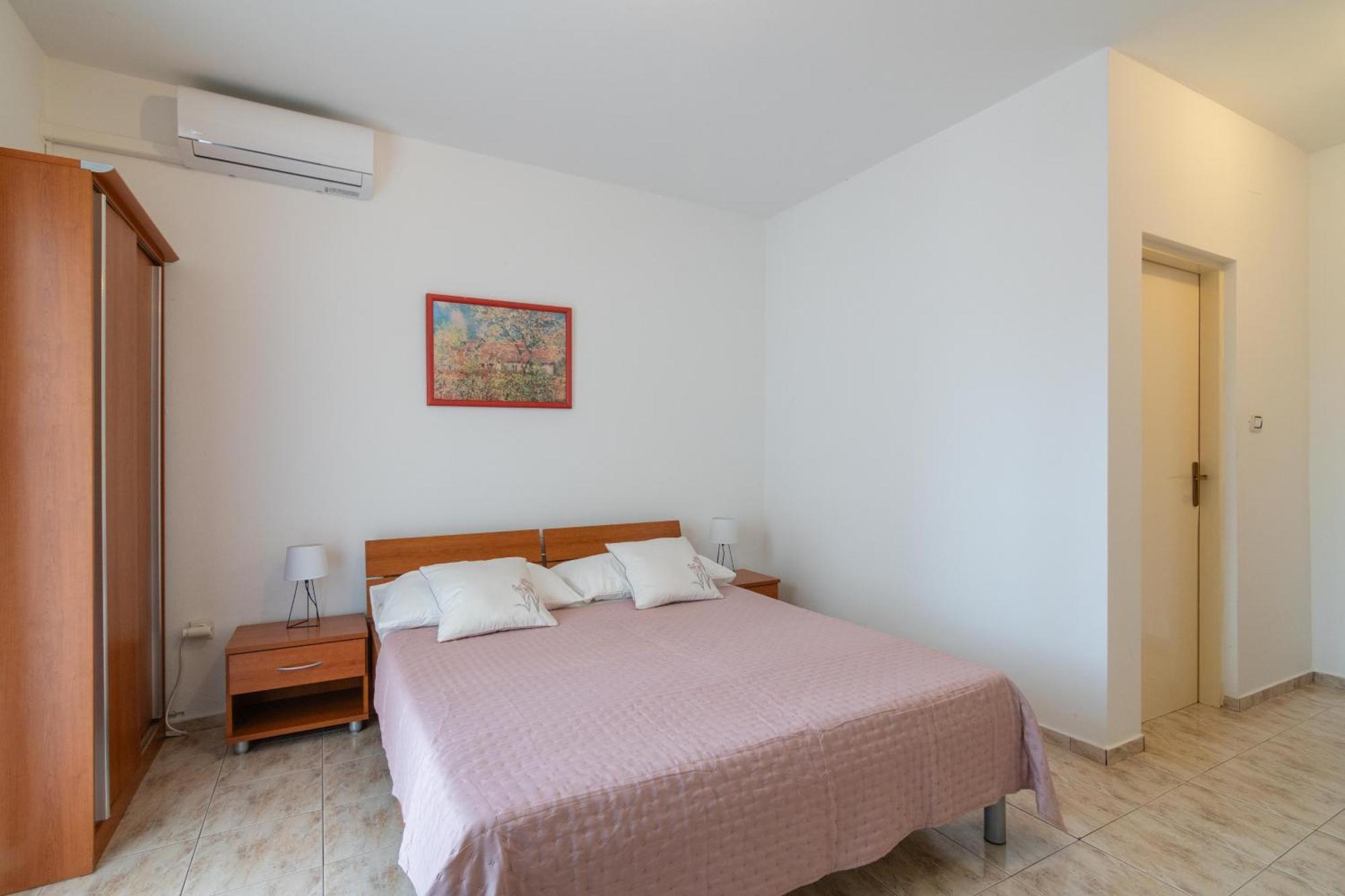 Apartments With A Parking Space Mandre, Pag - 18748 Колан Номер фото